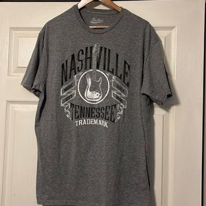 NASHVILLE TN grey T size L
